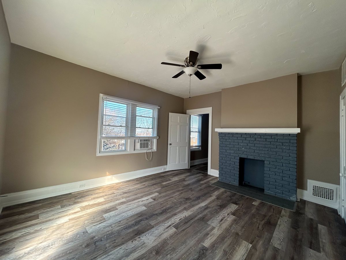 5207 unit 3 living room